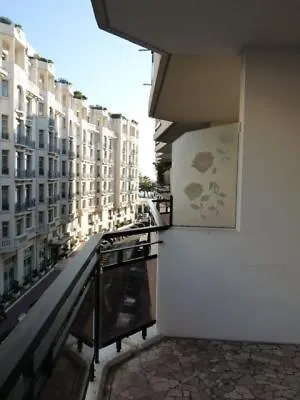 Apartment Sleeps 4 Air Con Wifi Cannes