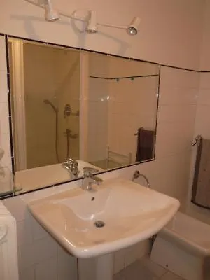 Sleeps 4 Air Con Wifi Apartment *